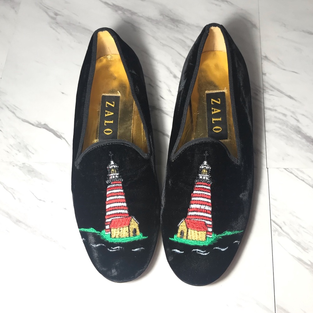 Zalo Black suede flats
